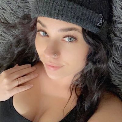 Am//30//cum n play by my rules// bossy baby face princess//ft//session available for squirts on phone cam💦💦👅🥵
