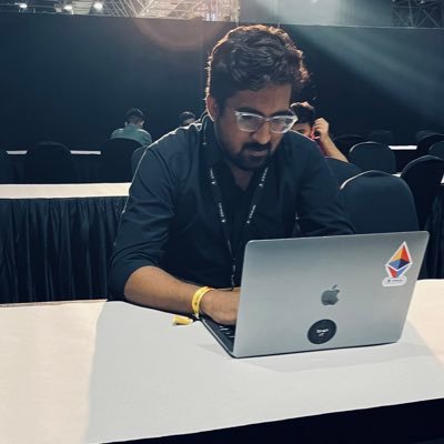 ashishmchawla's profile picture. Full Stack Developer 👨🏻‍💻 | Part-time Blogger ✍️ | Cyclist 🚲