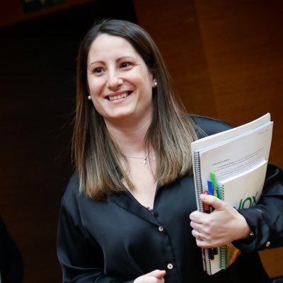 Portavoz Adjunta @vox_cv. Mujer. Esposa. Mamá de Sofía y Mateo. Alicantina. Abogada. Femidisidente. Libre en mis opiniones🌟Lo mejor siempre está por llegar🌟
