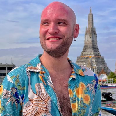International Educator, Avid Traveler, and Amateur Vexillologist. 🇺🇸 in 🇧🇷. Previously: 🇨🇳🇯🇵🇩🇪🇧🇭🇮🇳🇰🇼🇰🇷