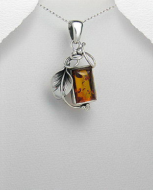 Do you have an eye for the shinier things in life? Our website is for all you little jewellery magpies out there!