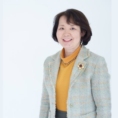 smile39's profile picture. 営業事務17年・育成13年。
頼られるばかりで燃え尽きた私が、
今は「頼り力」を届けるサポーターに。