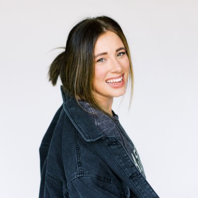 rachael_ice's profile picture. can I go to the beach yet