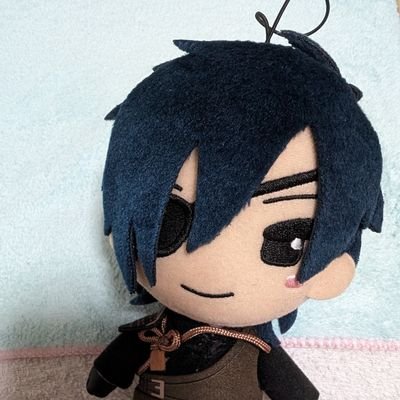 日常含む雑多垢。広く中くらいに好きなものが多い夢寄り腐◎古のヲタク(成人)。コス🔰無言F失礼します/BSD:最推し国kd/刀剣:最推し🍯/主に平成🏍/.5関連履修中(’22らぶフェス初参戦を経て.5沼にも居る/恋と深空❄最推し/🌈🕒関連履修中←🆕/峰倉作品は聖書/V系🎸etc...