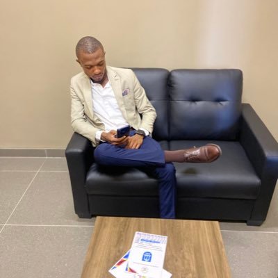 Enseignant chercheur des universités. Doctorant en économie monétaire et internationale. #Consultant chez 3T Wear . Prédicateur de l'évangile de Jésus Christ