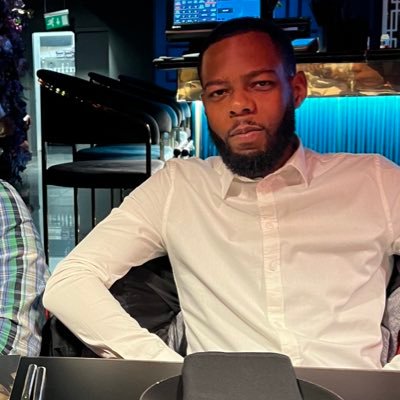 syri_bowz's profile picture. 💻 — Arsenal! ⚪️🔴 — Just a fraction of my thoughts