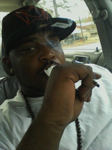 jayjay_Piru's profile picture. Real azz nigga... fuck Beefin on my timeline!!!!