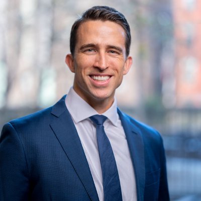 Radiation Oncologist @MSK_RadOnc ⬅️ @EmoryRadOncRes ⬅️ @PennMedicine . Med Ed, Clinical Research enthusiast. Amateur baker, professional baked good eater.