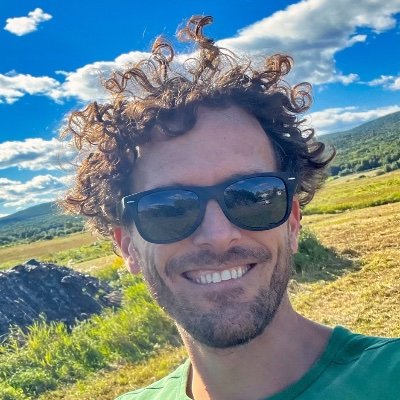 mathlaj's profile picture. 