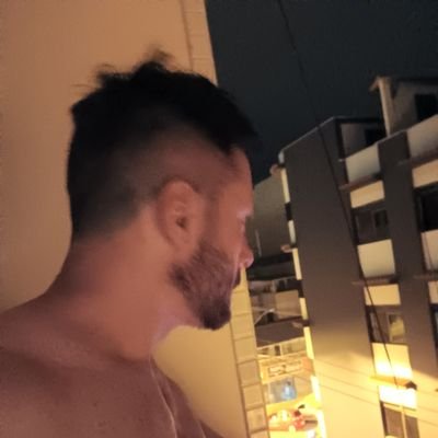 Claudio_Mchd's profile picture. • Critic of a dubious democracy                                            •Crypto enthusiast   

#fitness 💪🏻.                         
Instagram: claudiomchd