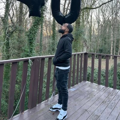 sha_baker2's profile picture. 