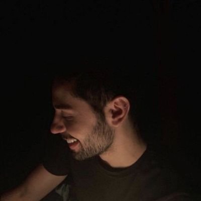 Batuhanmr7's profile picture. Artık kahve içip her şey yolundaymış gibi yapıcam📌