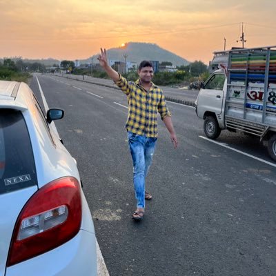 55hellow's profile picture. कल हो ना हो