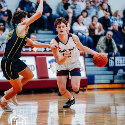 New Oxford Highschool 24’ - 6’2 Guard 175lb - New Oxford & Team Pennsylvania - Kyle Aumen Performance Training - 3.7 GPA - jakesimportantemail1220@gmail.com