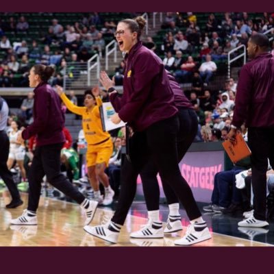 Central Michigan Assistant Women’s Basketball Coach @CMUWBBall Retired Professional Athlete 🇪🇸 Michigan State WBB Alum