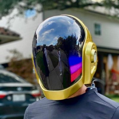 chagamboa's profile picture. Estando aquí no estoy.