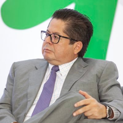 Director de una agencia de investigación de opinión pública y mercado. Ex Presidente de CEDE 2017-20