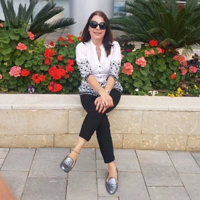 Médica de Planta del HIBA, Directora Ejecutiva Centro de Medicina Familiar y Comunitaria, San Pantaleón. Hasta que lo extraordinario se vuelva cotidiano...