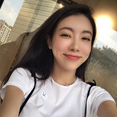 xiaowei35828954's profile picture. 
