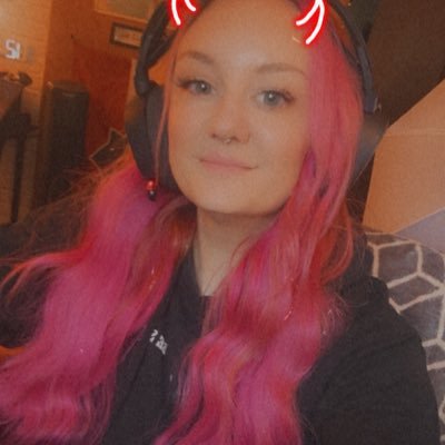 💫 space, cats, horror games 👩🏻‍💻 twitch affiliate | brand reputation & content | the crypt community