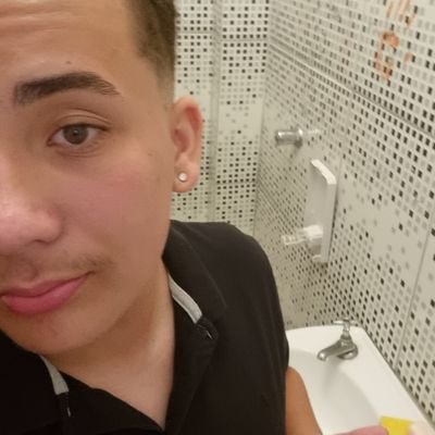 vitorribeiroms's profile picture. 