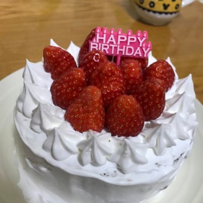 45歳を超えて初めて推しができました。  💛💜💙💚🧡❤️🖤🤍💗 ９人のおかげで、様々な【人生初】が更新されていきます。 色気があって上品な９人が大好き。 『あんたの夢叶えたろか』の雪だるまから出てきたひーくんの笑顔に落ちました💛💛そこからほぼ箱推しに✨ 温かい声だけが９人に届きますように。