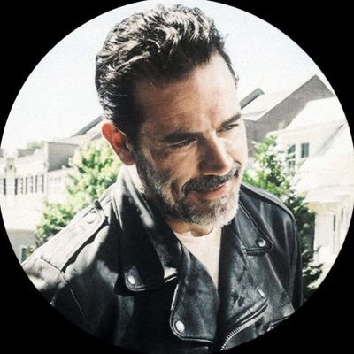 Jeffrey dean morgan is my favorite actor, and man and person..(that man is the reason why I watched twd) - I'm bisexual /
my tik tok : lugan_ffy
