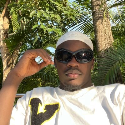 azon001's profile picture. OVO