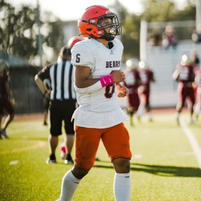 Bridgeland HS || 2026 RB || 5’9 160 || 4.0 core GPA || track and football || 245 bench  || 315 squat  || 5-10-5/PA 4.31  || vert 29.5  || 08jdmartinez@gmail.com