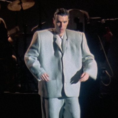 sms_4K's profile picture. 『#アメリカン・ユートピア』の #デイヴィッド・バーン 率いる #トーキング・ヘッズ の伝説のライブを #A24 が𝗜𝗠𝗔𝗫で復活‼️ バンド結成50周年‼️映画公開40周年‼️ 全身で音楽を浴び続ける熱狂の8⃣9⃣分のかつてない映画体験💥 💥💡絶賛上映中💡💥𝗜𝗠𝗔𝗫 同時公開