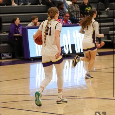 Della Lamb 17U 3ssb gold🏀#21/ Kcmo/5’8 pg combo guard /‘26👩🎓/NKCHS/ God 1st/ 4.2 weighted gpa/ 3.9 unweighted/ International Baccalaureate program student