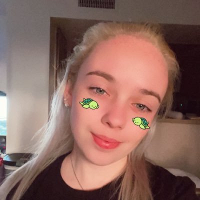 Lizzy πΉβ³ Profile