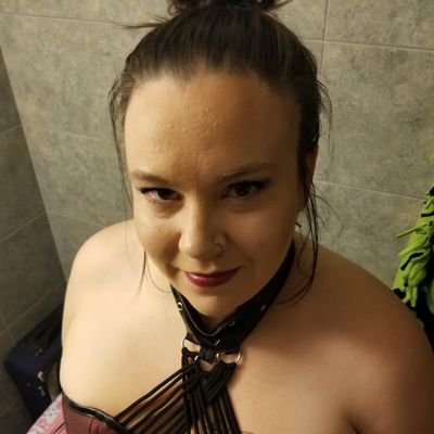 Come see us at #onlyfans for some of the best models on the site. Dm for promotional services and shoutouts.
#nsfwtw