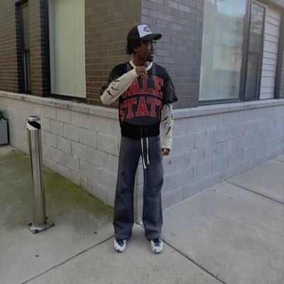 lanierburnett's profile picture. 19