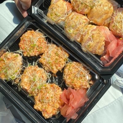 izzanshahirah's profile picture. i love minmin, sushi and ajim 💕