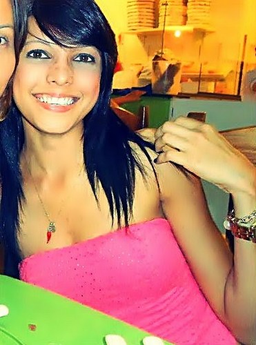 Mas a vida não é feita só de coisa ruim, a vida é bela principalmente pra quem esta a fim de viver, de amar, de sonhar. — Aline Duran