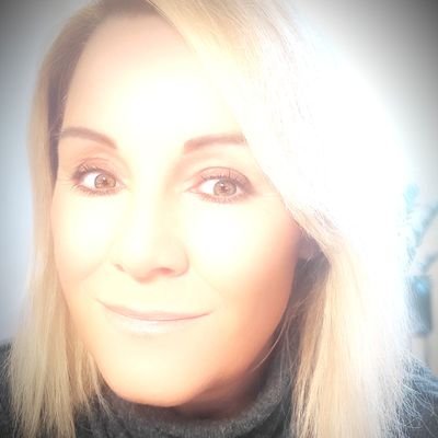 tanta voglia di conoscenza, supporto all’economia  e annullamento del digital divide.