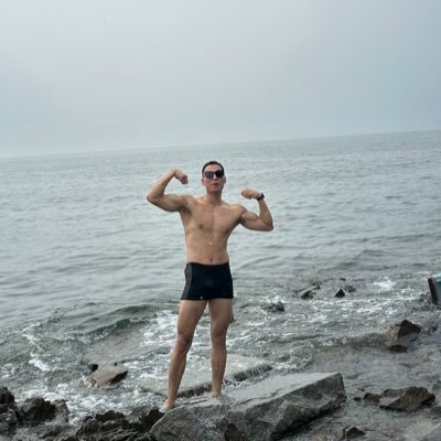 Liu1373511's profile picture. 