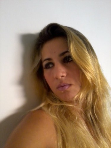 '' Amo a liberdade , por isso deixo as coisas que amo livres. Se voltarem é por que as conquistei, se não voltarem é por que nunca as possui'' ..