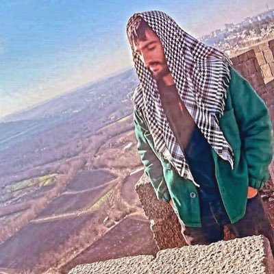 selmantan21's profile picture. 🎓CiU

💛💙