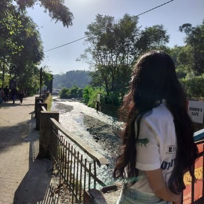 charu5673's profile picture. app dev | web dev | idk