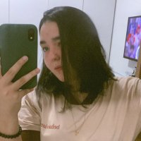 Júlia (@xuliaap) 's Twitter Profile