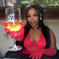 π (@_shesaddictive) 's Twitter Profile