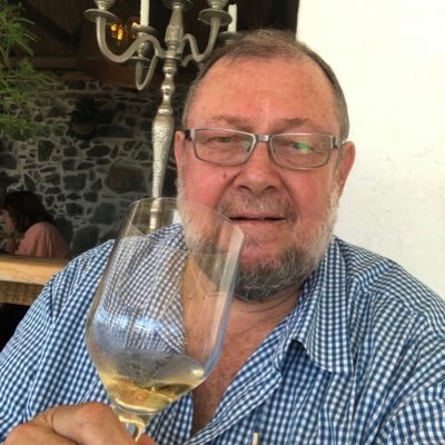 Wine Student. Francophile. Strong Jewish family values.