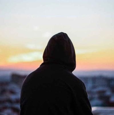 بس تجربه کردیم در این دار مکافات
بی عشق از این معرکه بیرون نتوان رفت...