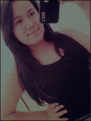 15 αnos , Morenα ,  solteirα . Feliz (: