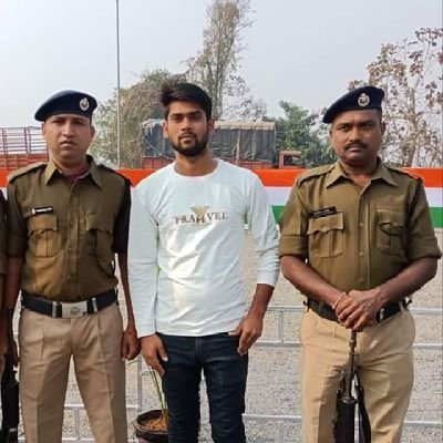भारत के एक जिमेदार नागरिक
i am proud to be INDIAN Muslim 🥰🇮🇳
✉️✉️✉️
عادل رياض🥰.
