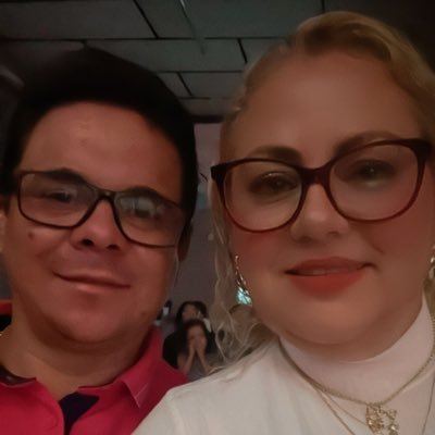 trabalho, estudo, cuido de casa e familia e ainda tenho tempo pra ficar na net, sou muito organizada!!!