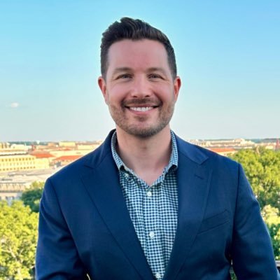 Capeheart's profile picture. 😎✈️🎶🏙🌈👟📽🐶📸🐒🎧🏋🏻🌎📝🏖🇺🇸 -likes, comments, reshares and views expressed are my own-