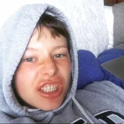 starsdusks's profile picture. 